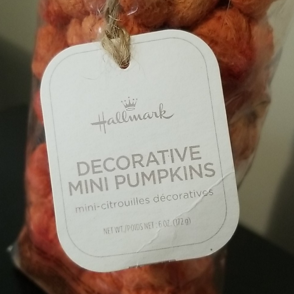 Decorative mini pumpkins - Picture 2 of 2